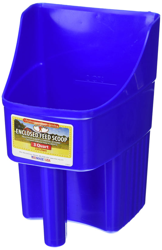 Blue Enclosed Feed Scoop, 3 Qt
