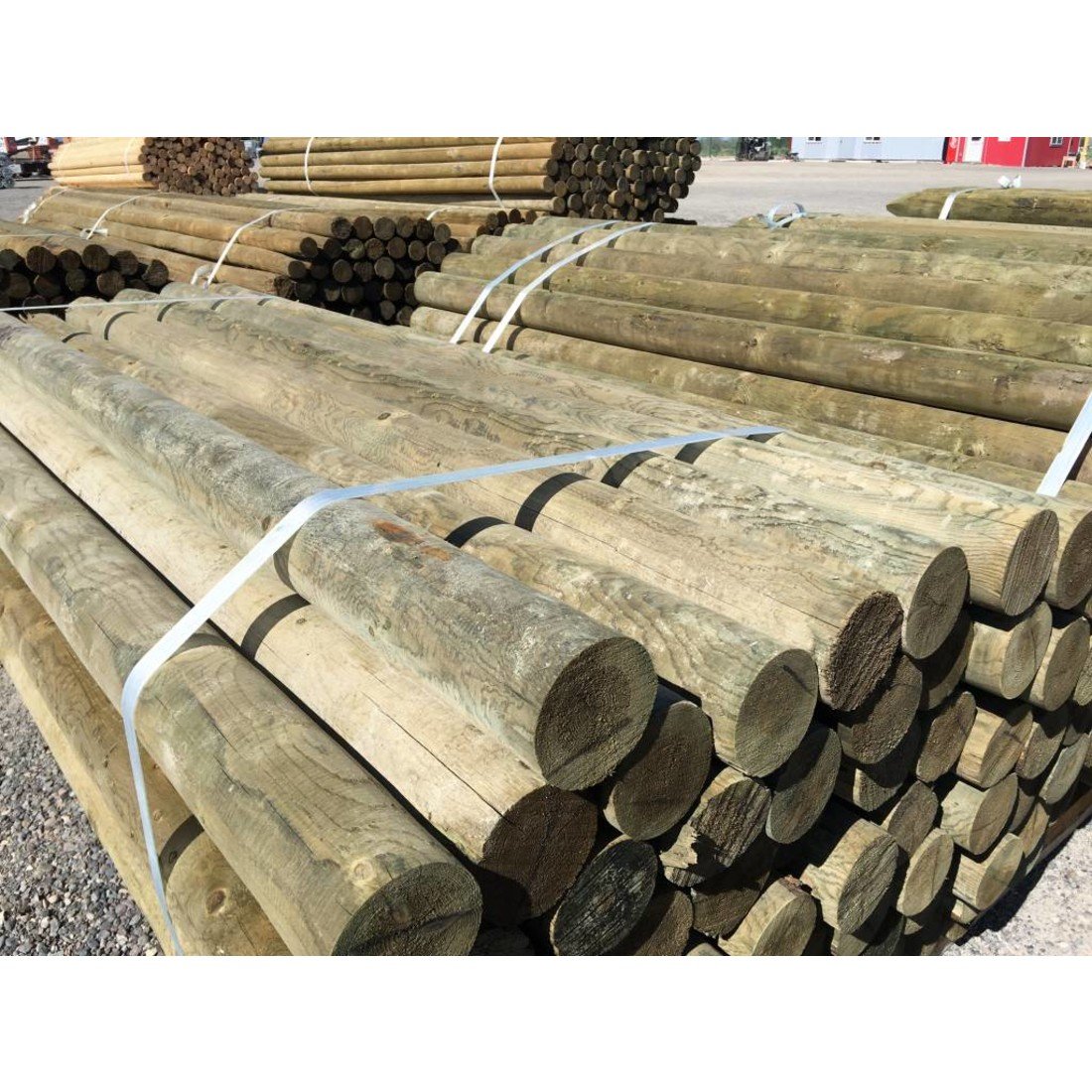 TREATED POST 4 IN X 8 FT BLUNT